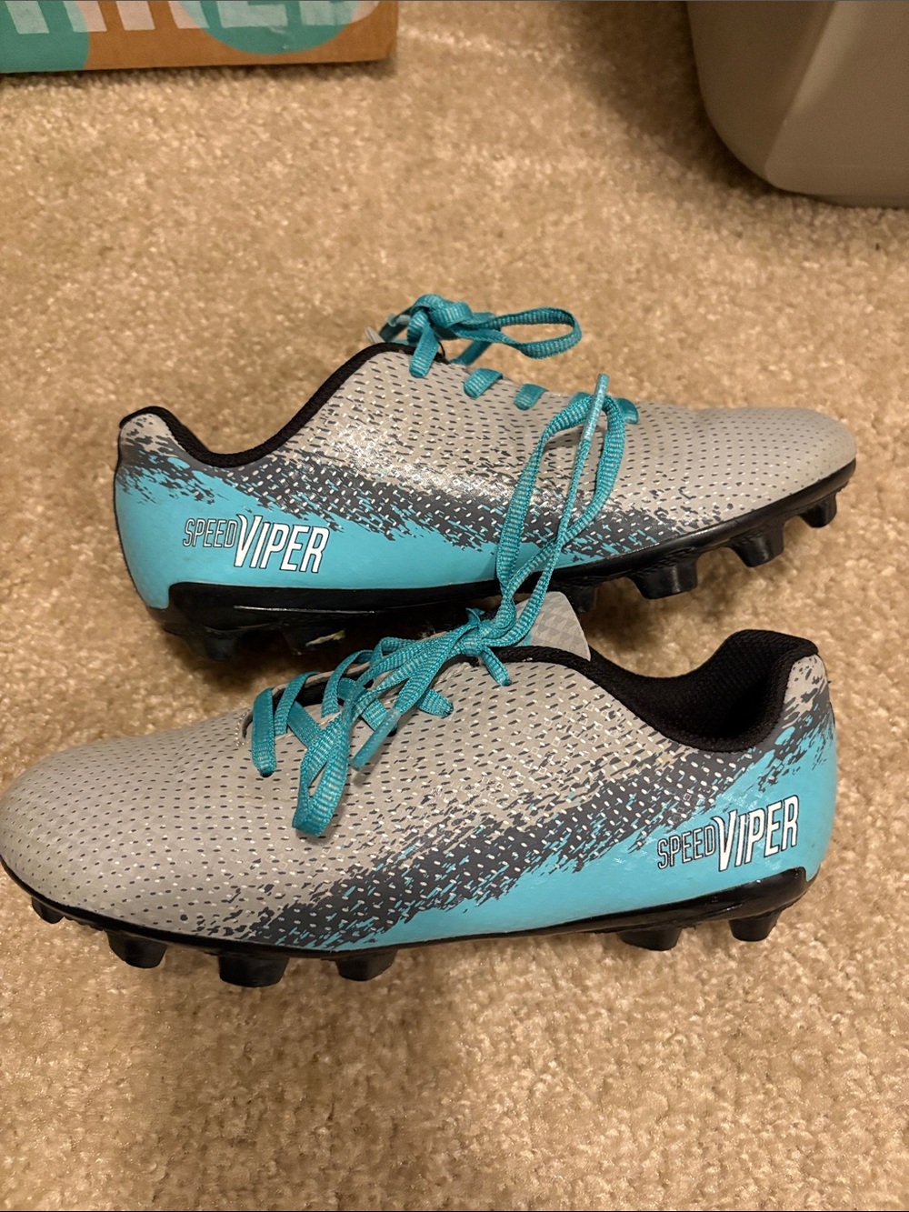 Kids' Teal and Gray Soccer Cleats Size 3